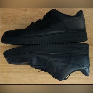 Nike Air Force 1 07 Triple Black Low Top Sneakers CW2288-001 Mens Size 15